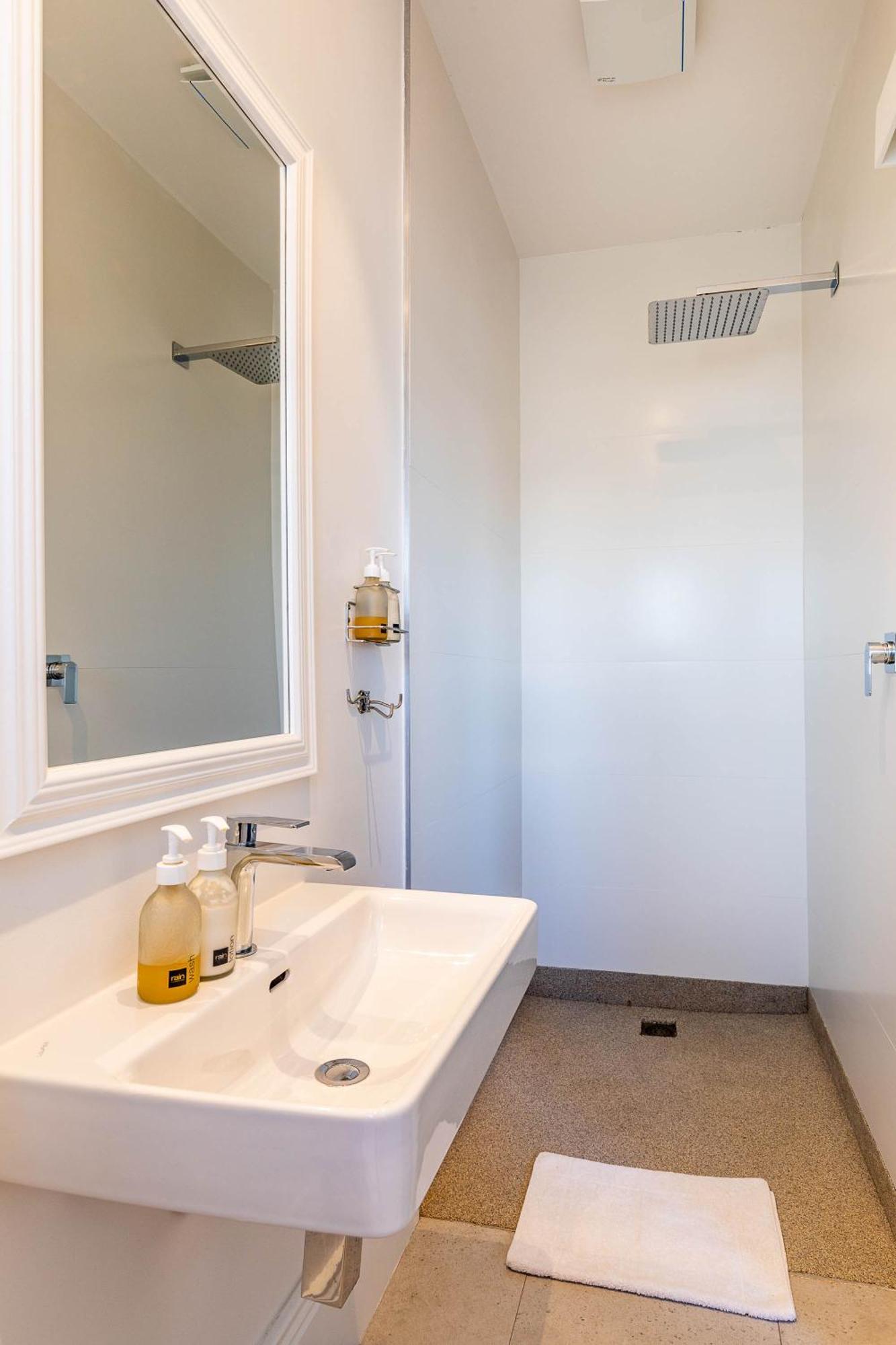 Oceans Guest House & Luxurious Apartments Struisbaai Zewnętrze zdjęcie